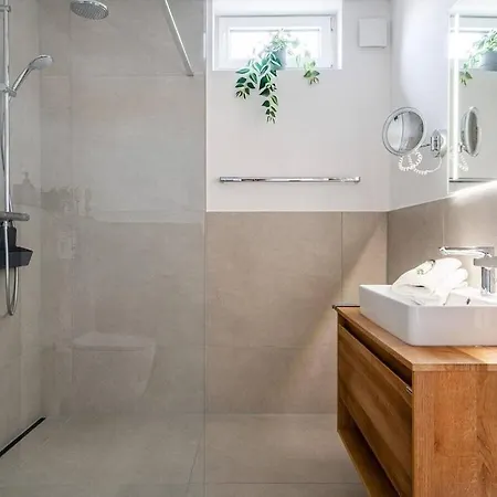 One-bedroom شقة *